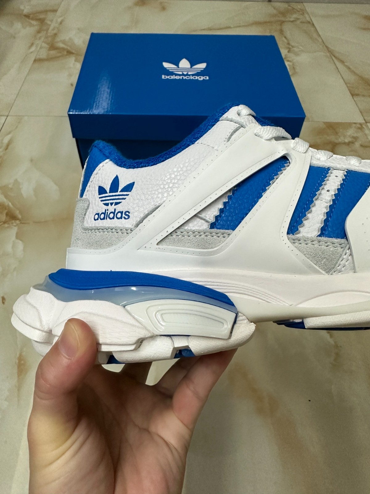 016 4212137 size 35-46