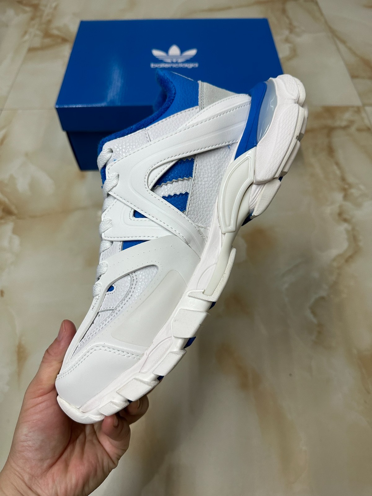 016 4212137 size 35-46