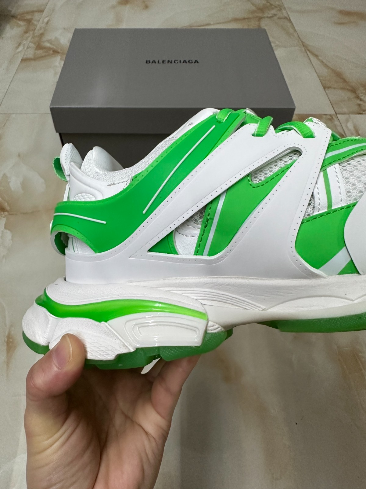 009 40123134 size 35-46