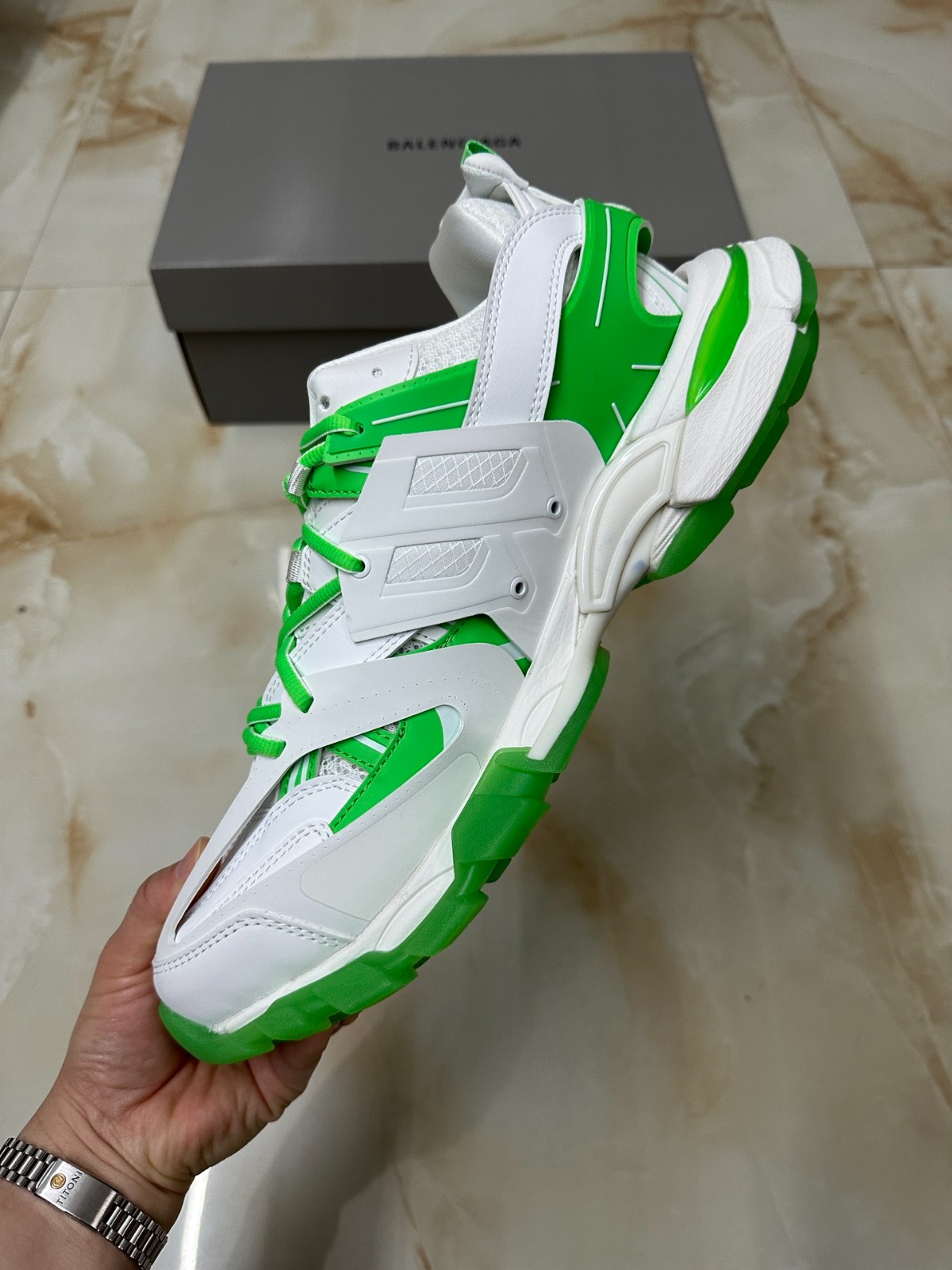 009 40123134 size 35-46