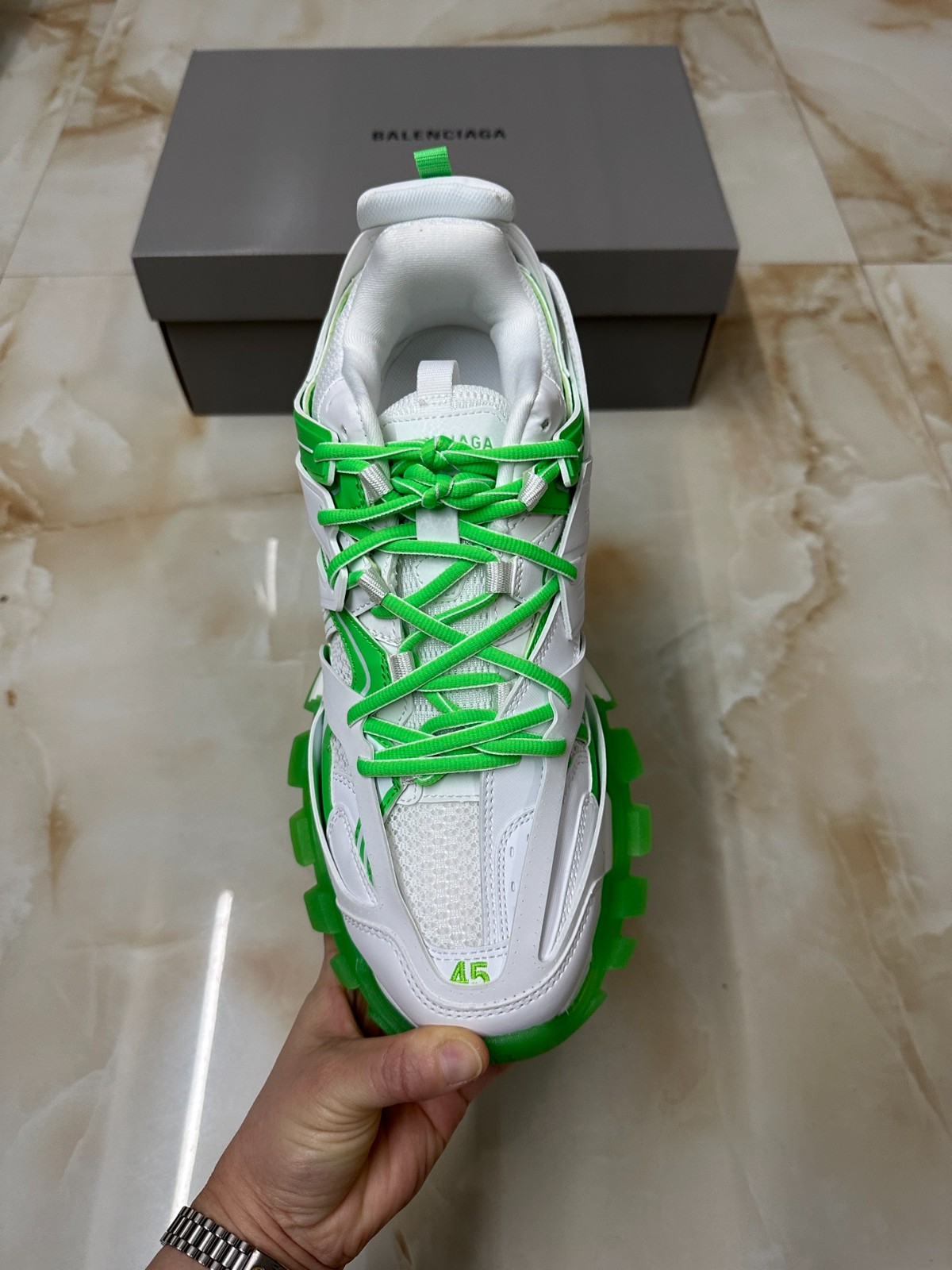 009 40123134 size 35-46