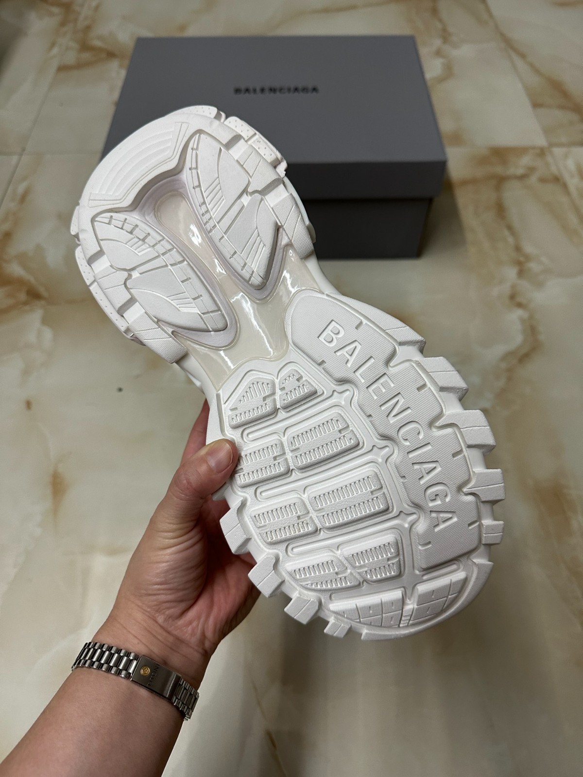006 42123138 size 35-46