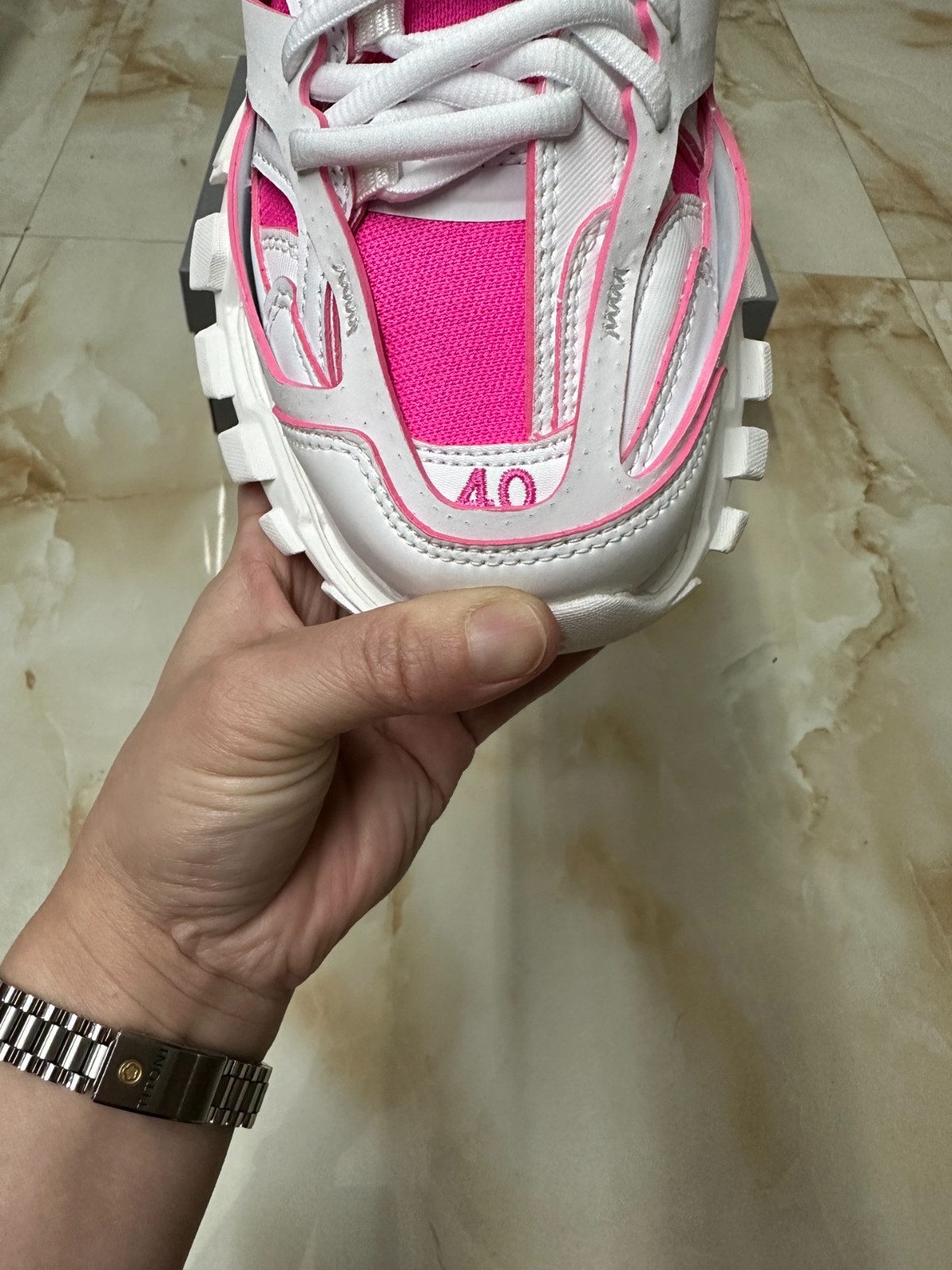 006 42123138 size 35-46