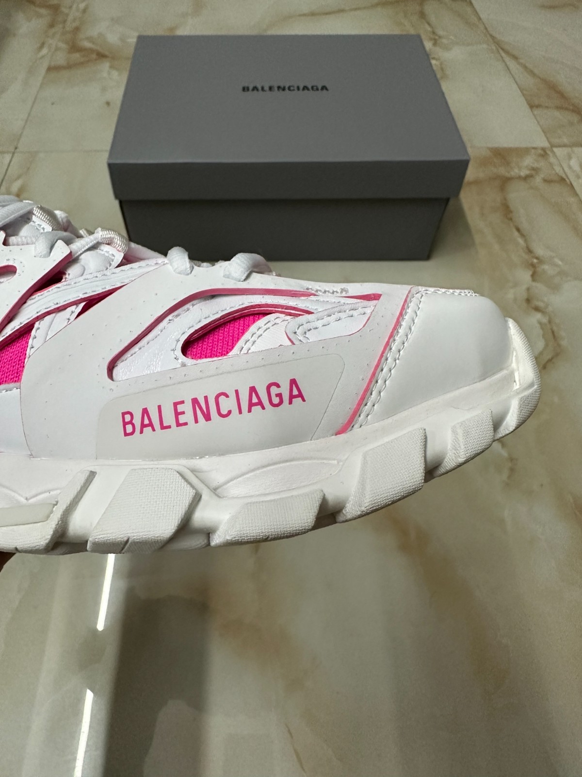 006 42123138 size 35-46