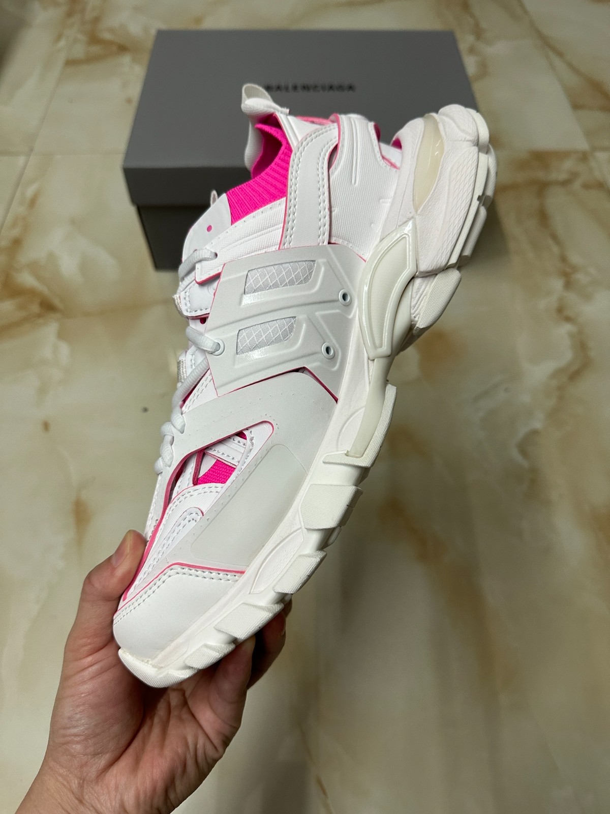 006 42123138 size 35-46