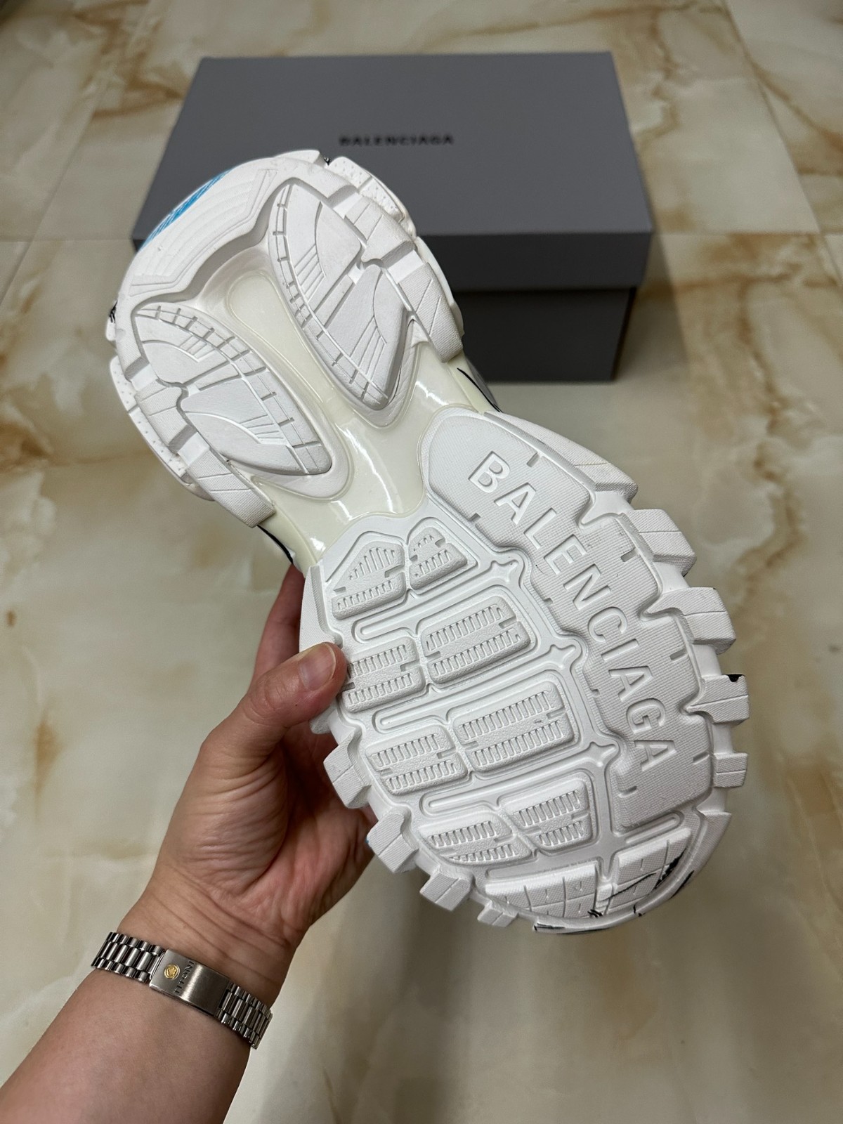 005 42123138 size 35-46