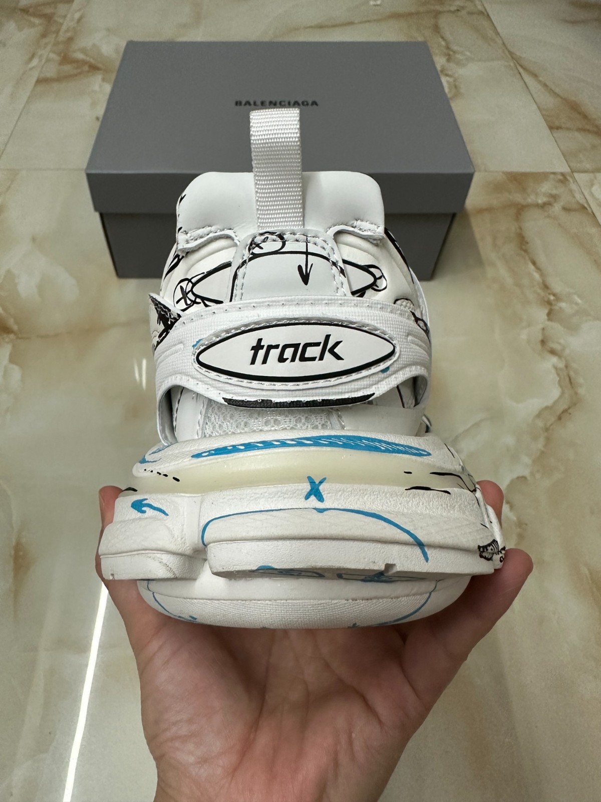 005 42123138 size 35-46