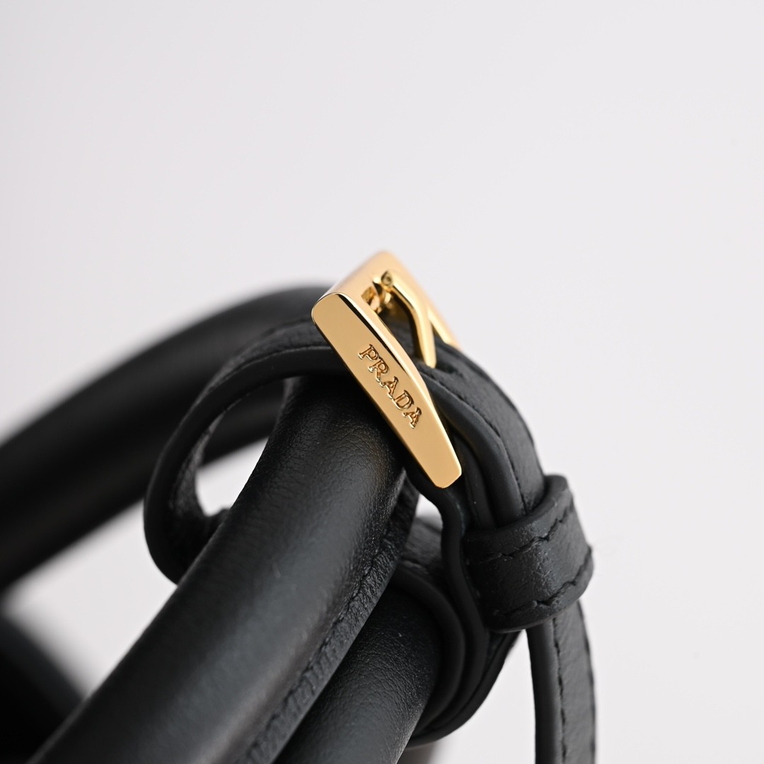 074 90123242 size 32x23x11cm