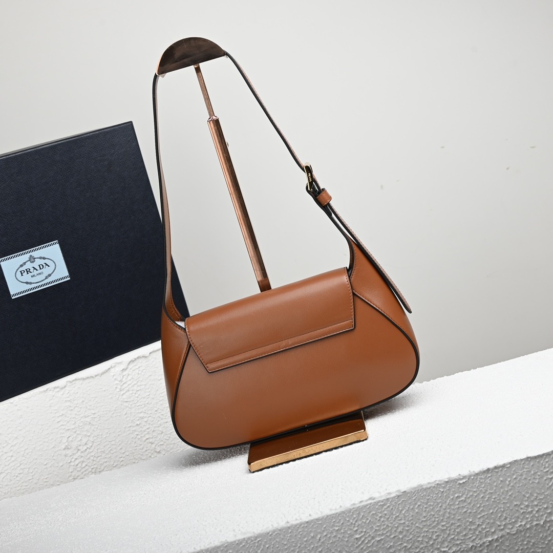 066 63123203 size 25x15x5.5cm