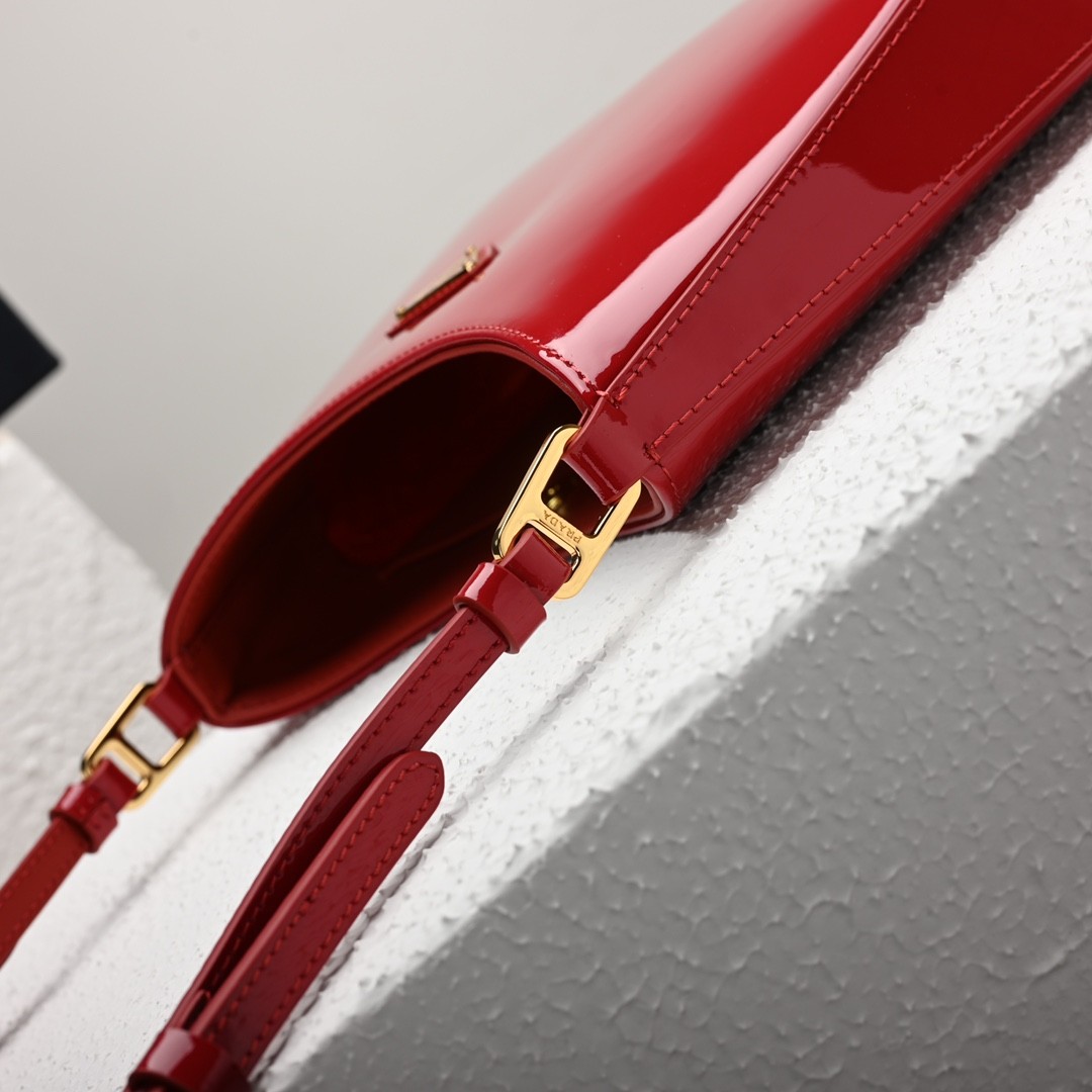 063 58123176 size 22x18.5x4.5cm
