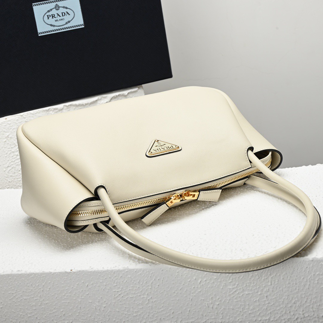 061 72123213 size 28x18x11cm