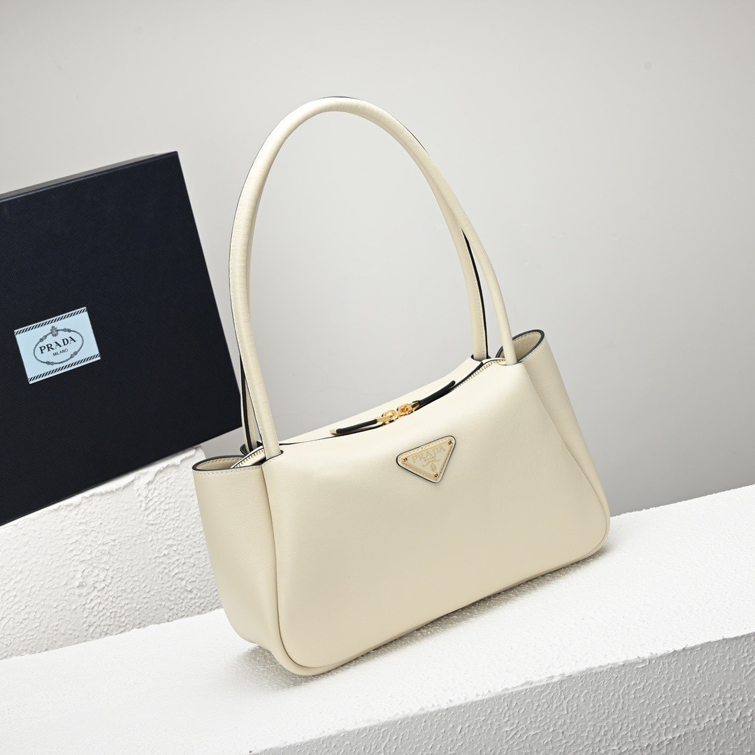 061 72123213 size 28x18x11cm