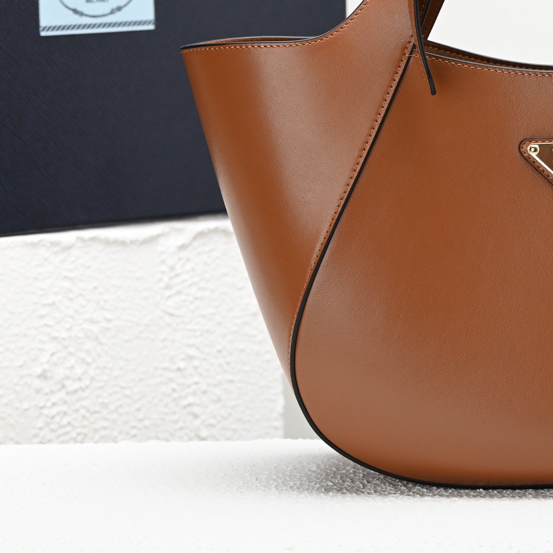 059 75123214 size 28x20.5x7.5cm