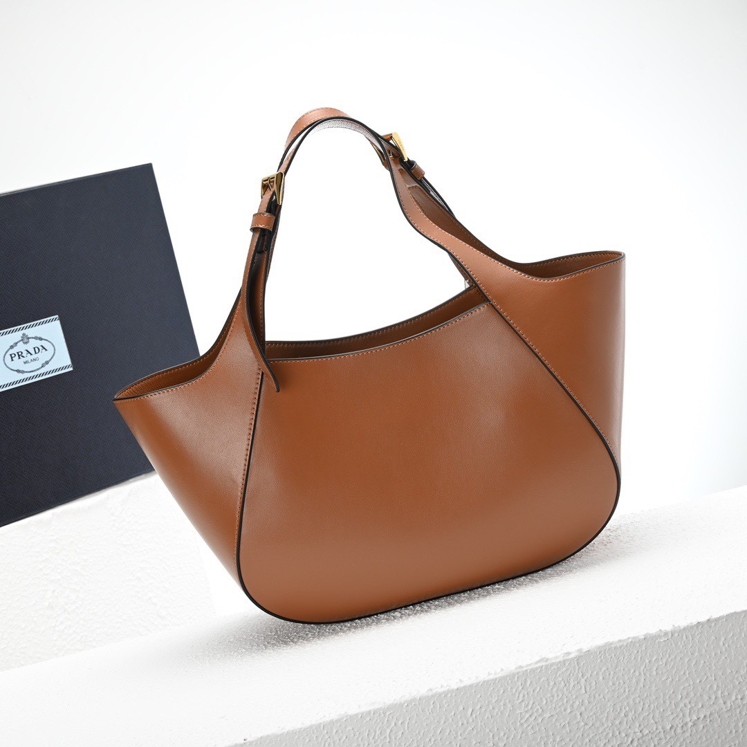 059 75123214 size 28x20.5x7.5cm