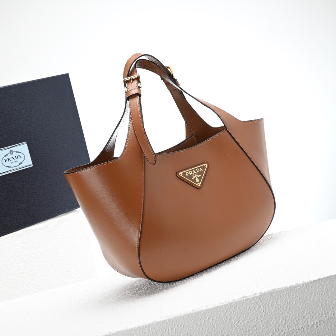 059 75123214 size 28x20.5x7.5cm