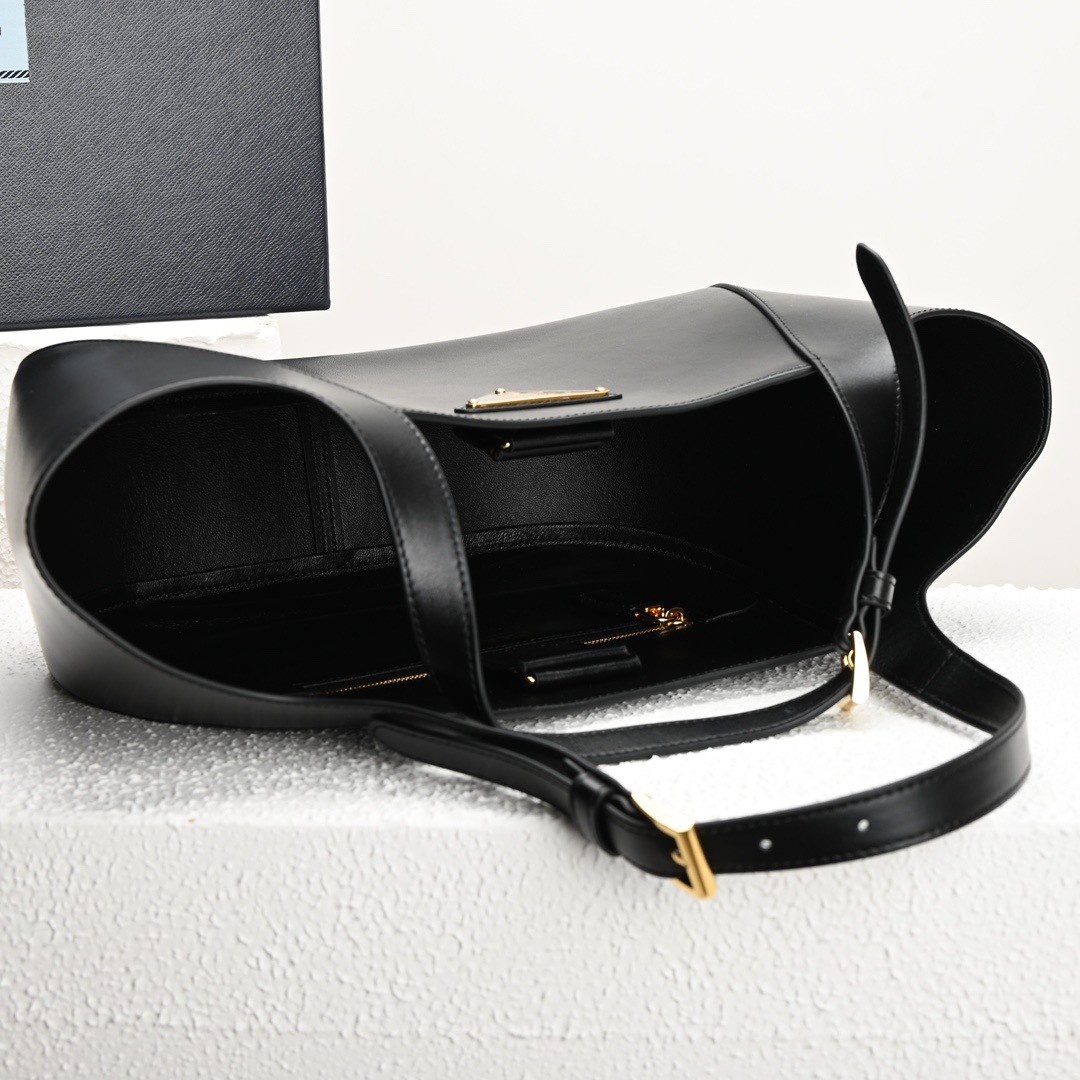 057 75123214 size 28x20.5x7.5cm