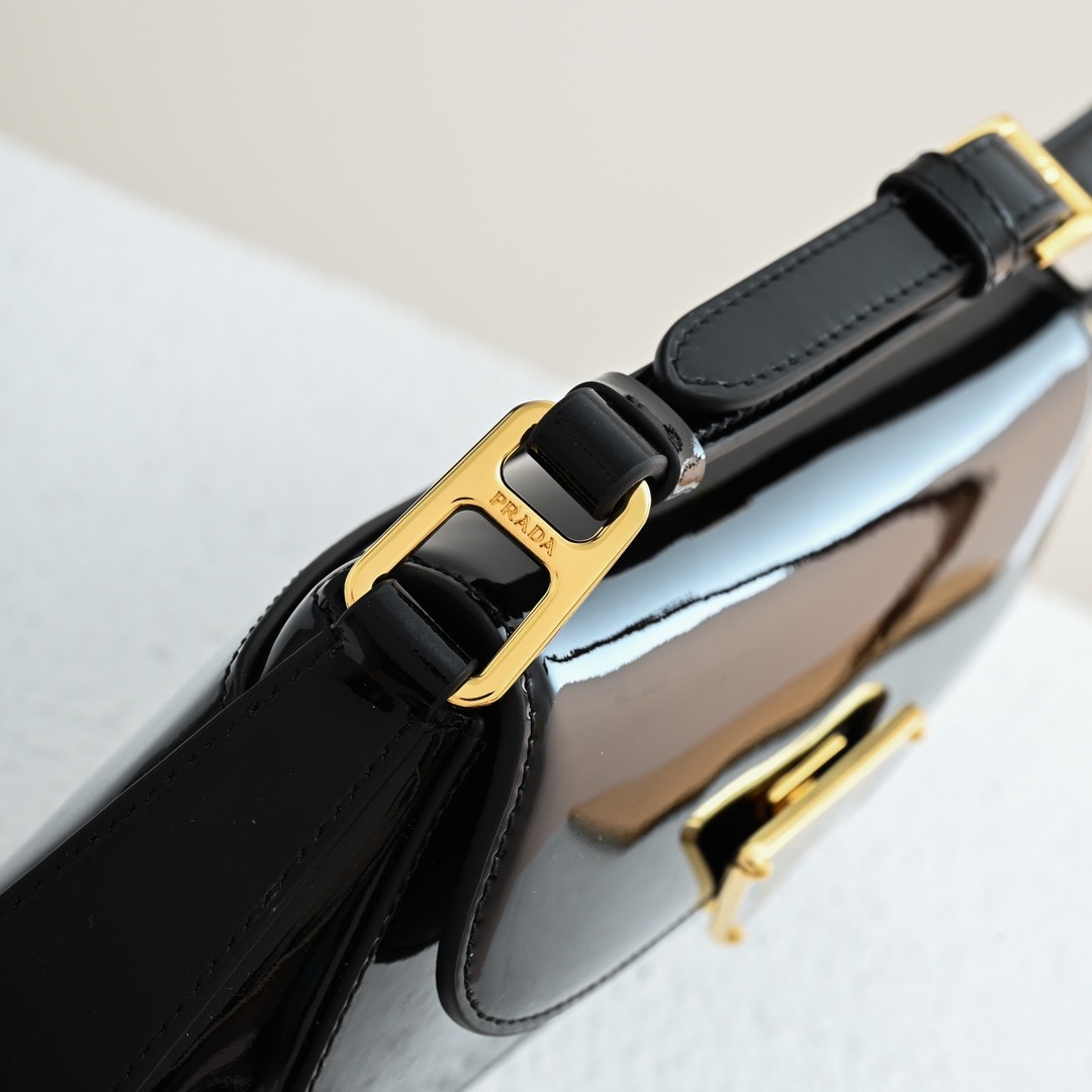 056 65123204 size 24x11x4cm