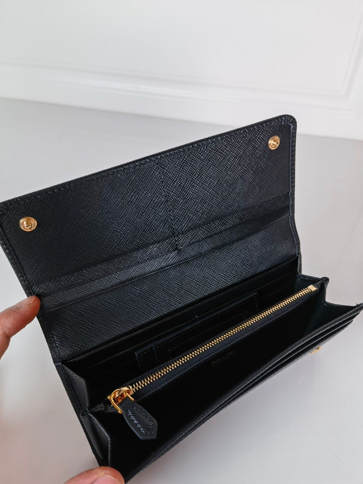 022 30123106 size  18.7x9.5cm