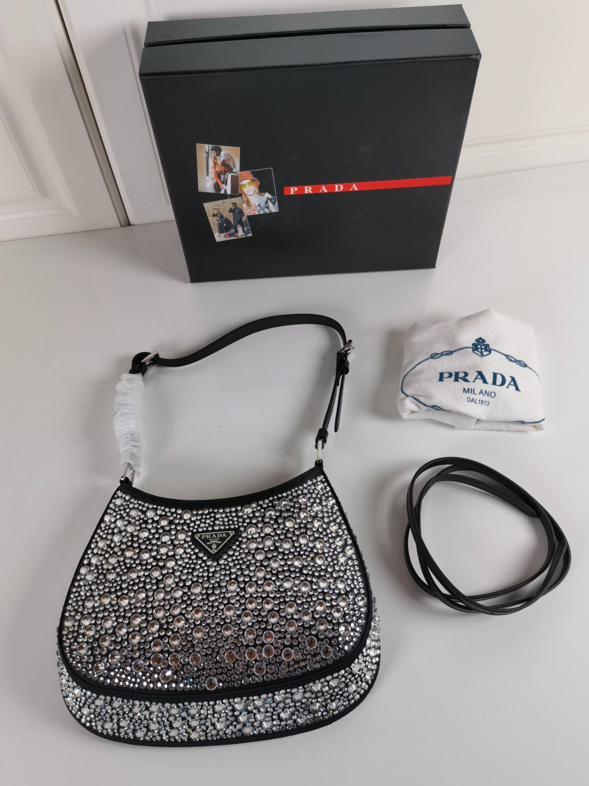 001 56123172 size 22×18×4.5cm