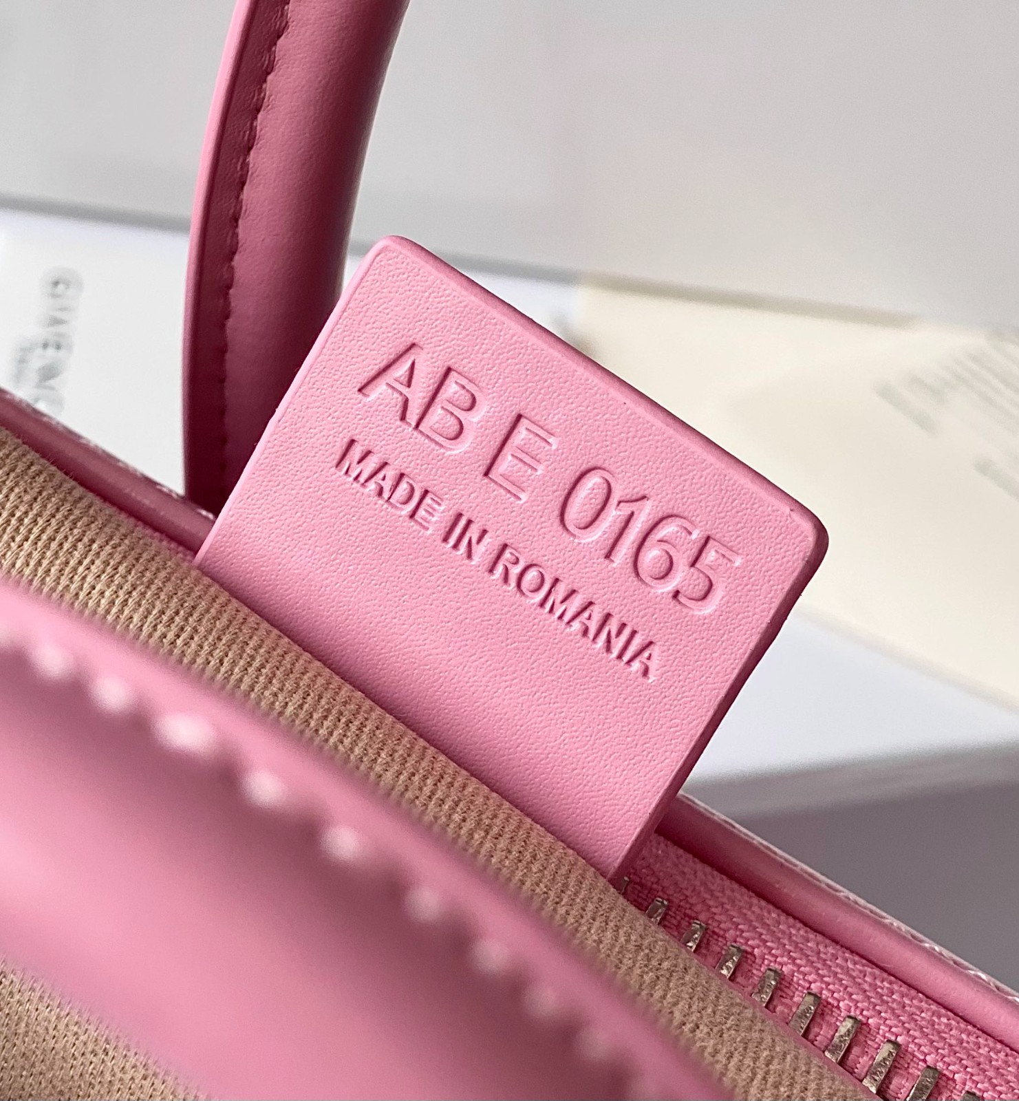 011 75123206;80123224;85123228 size 23x27x13cm;size 28cm;size 33cm