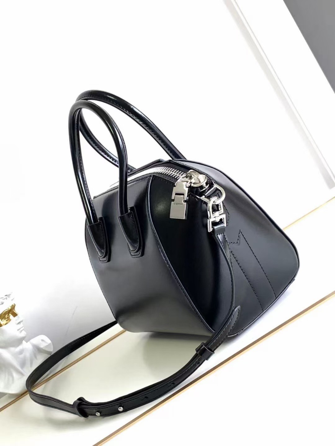 006 75123206 size 22x27x13cm