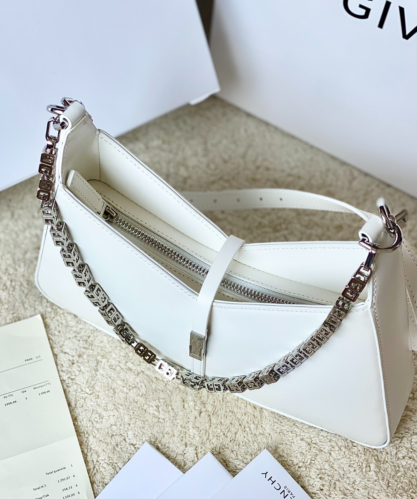 003 85123228 size 29x23x6cm