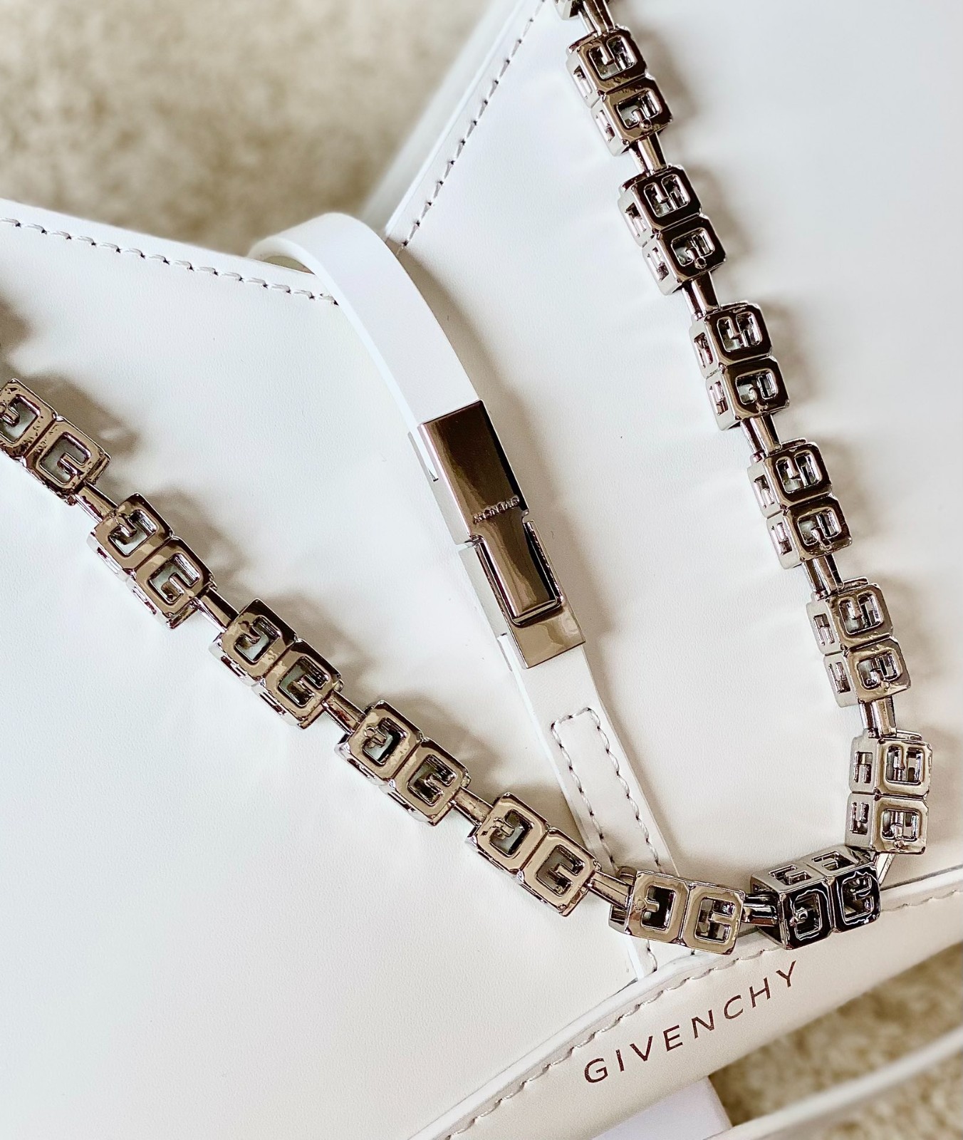 003 85123228 size 29x23x6cm