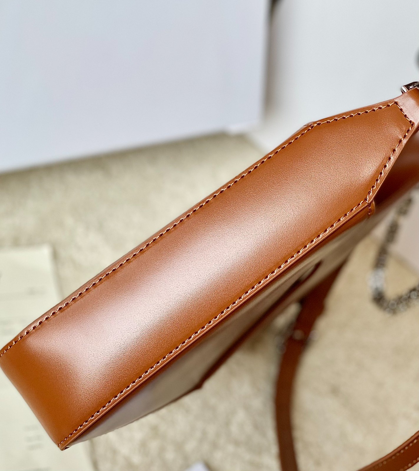 002 85123228 size 29x23x6cm