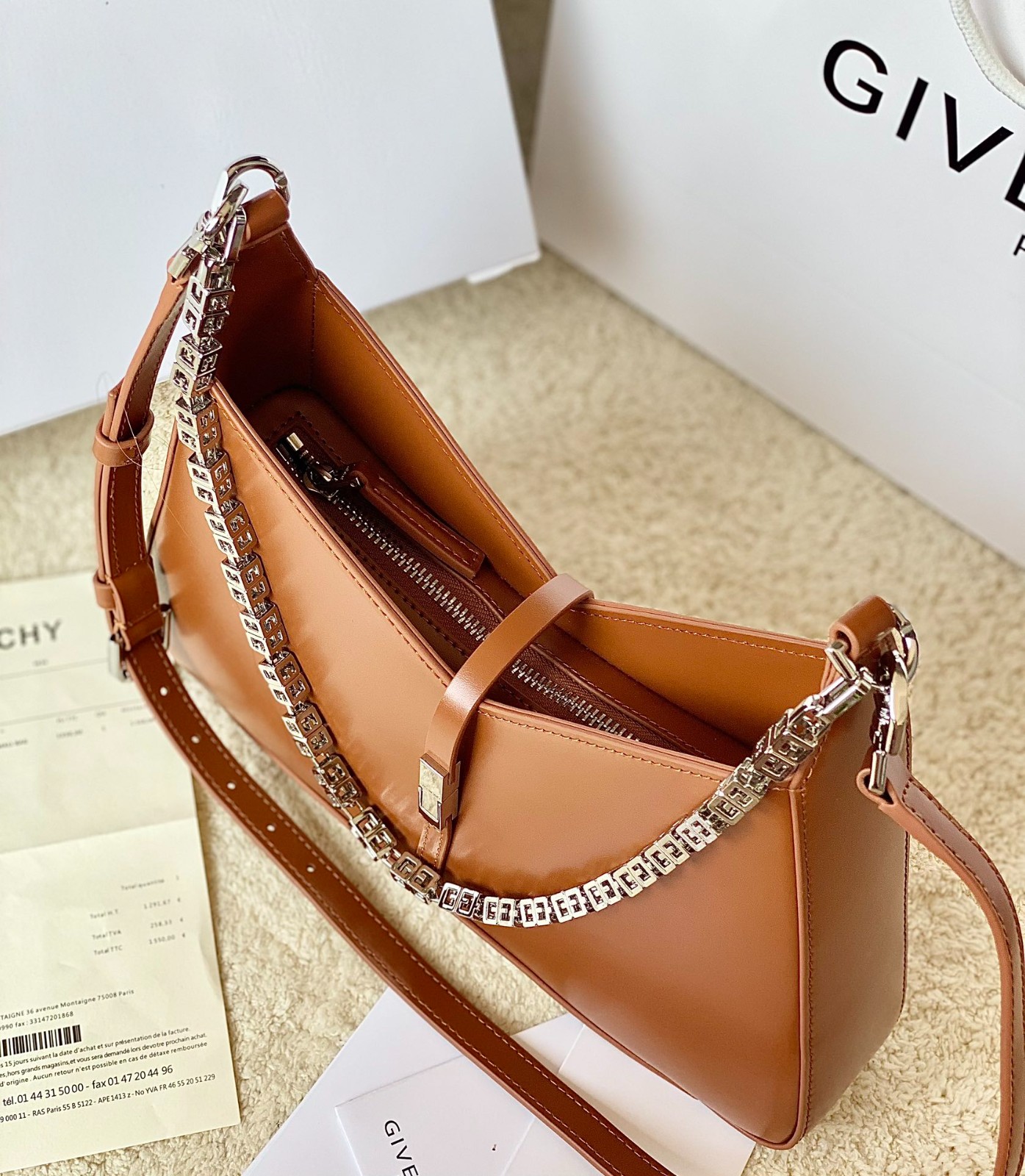 002 85123228 size 29x23x6cm