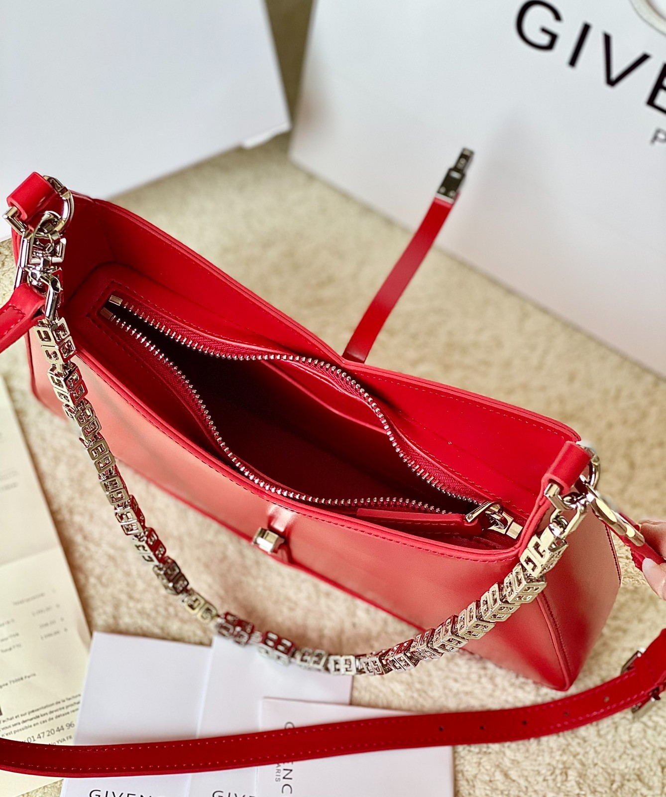 001 85123228 size 29x23x6cm