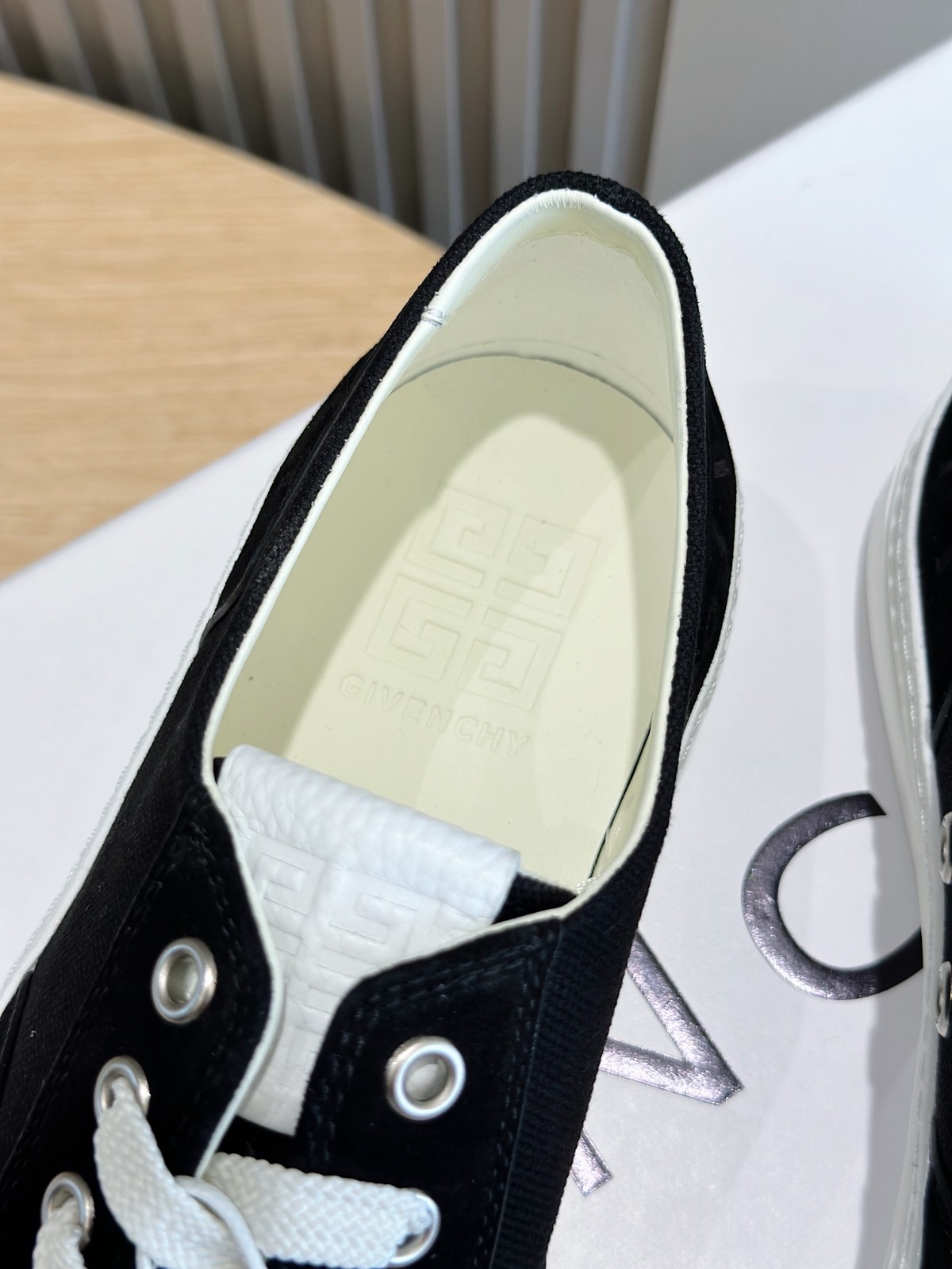008 36123132 size 38-45