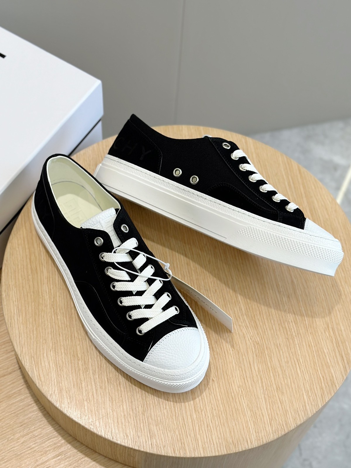 008 36123132 size 38-45