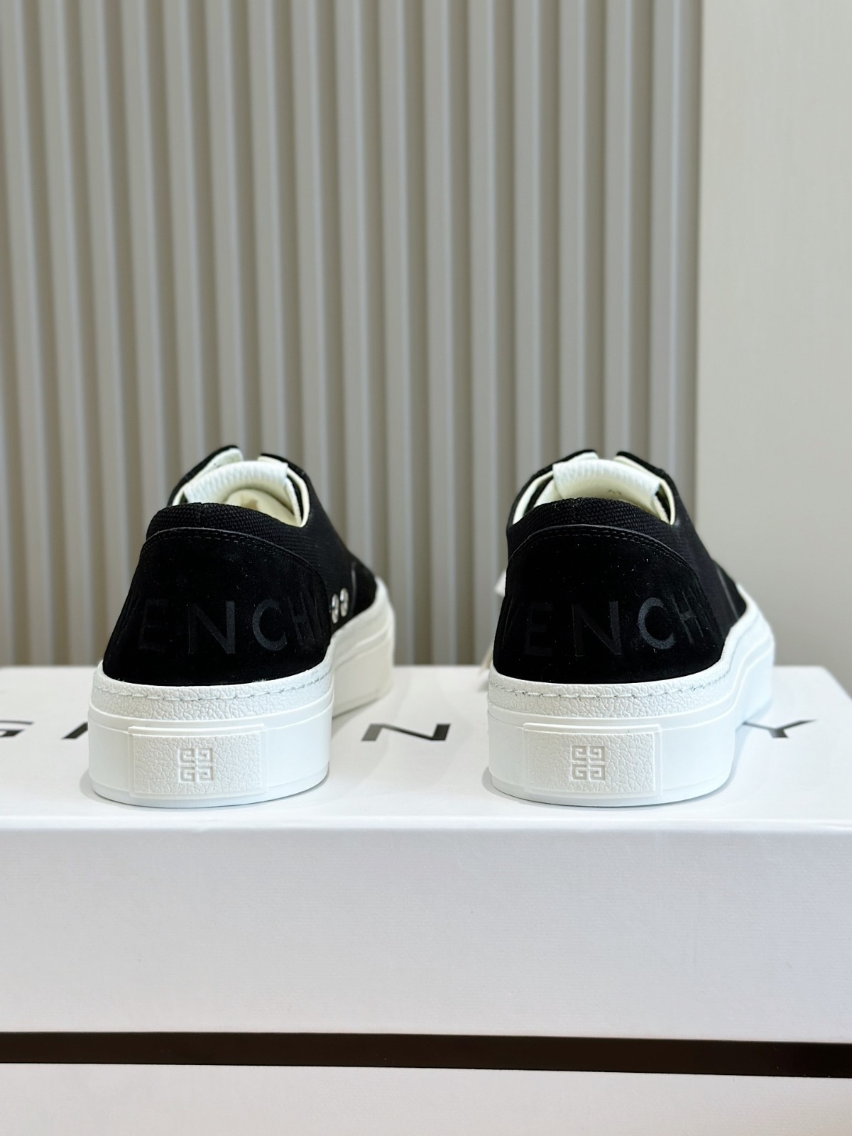 008 36123132 size 38-45