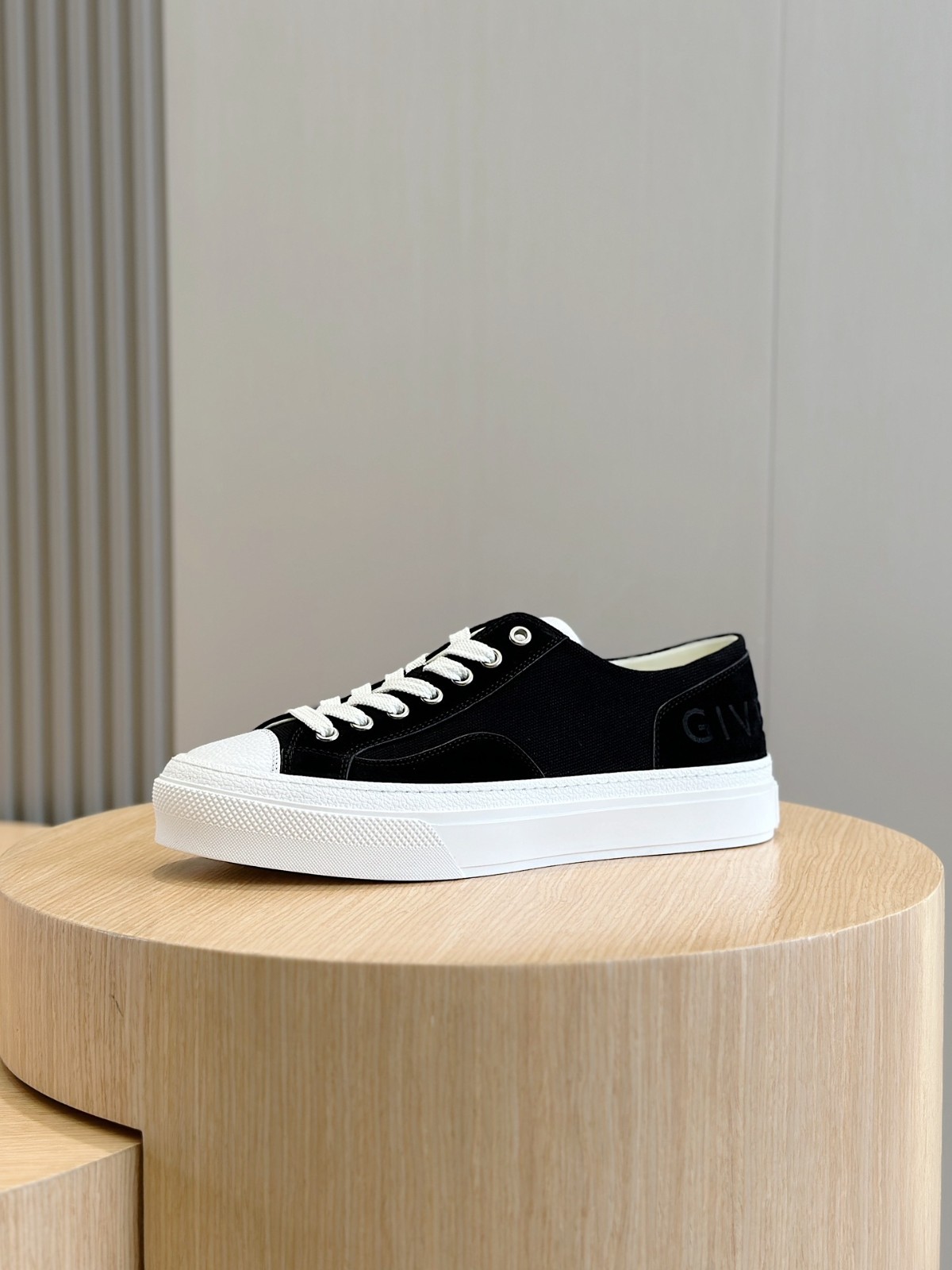 008 36123132 size 38-45