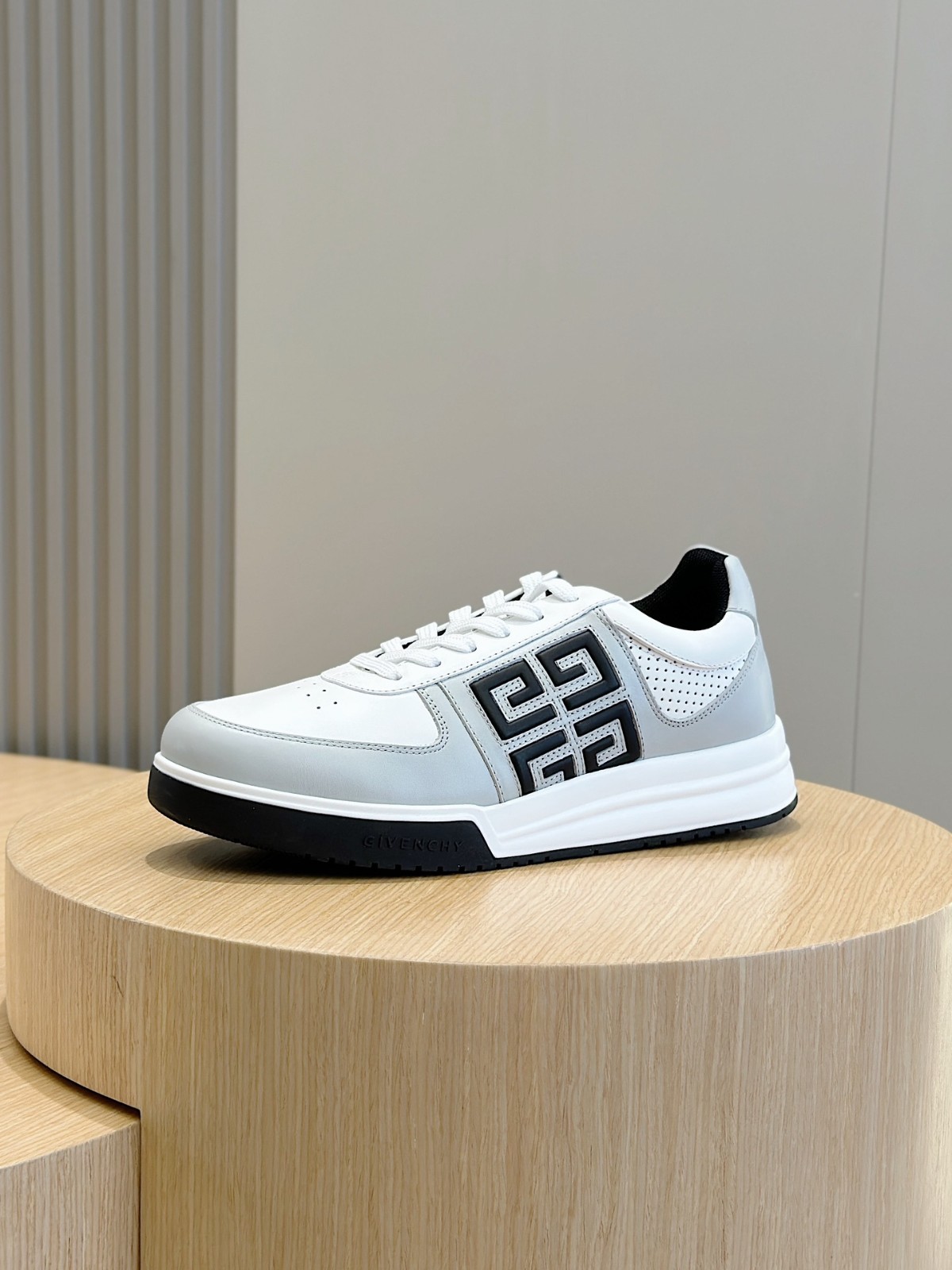 002 38123159 size 38-45