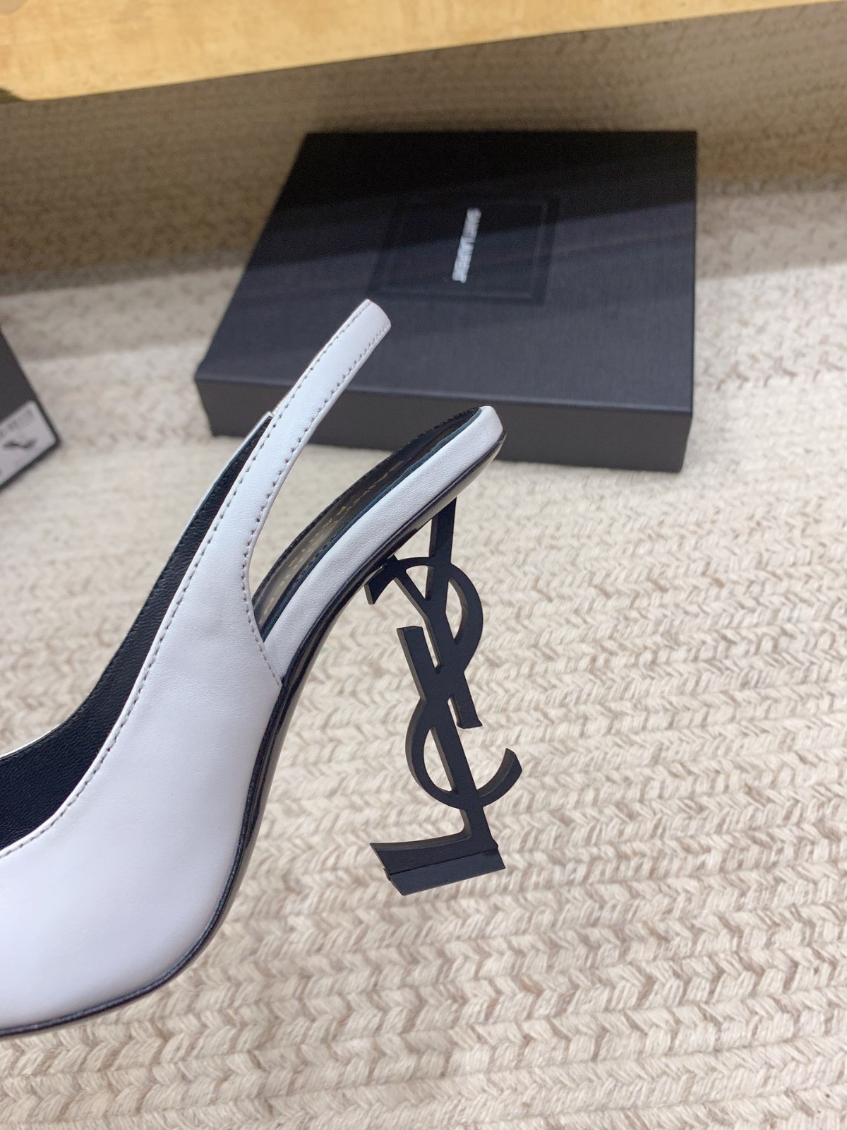 044 38123132 size 34-40