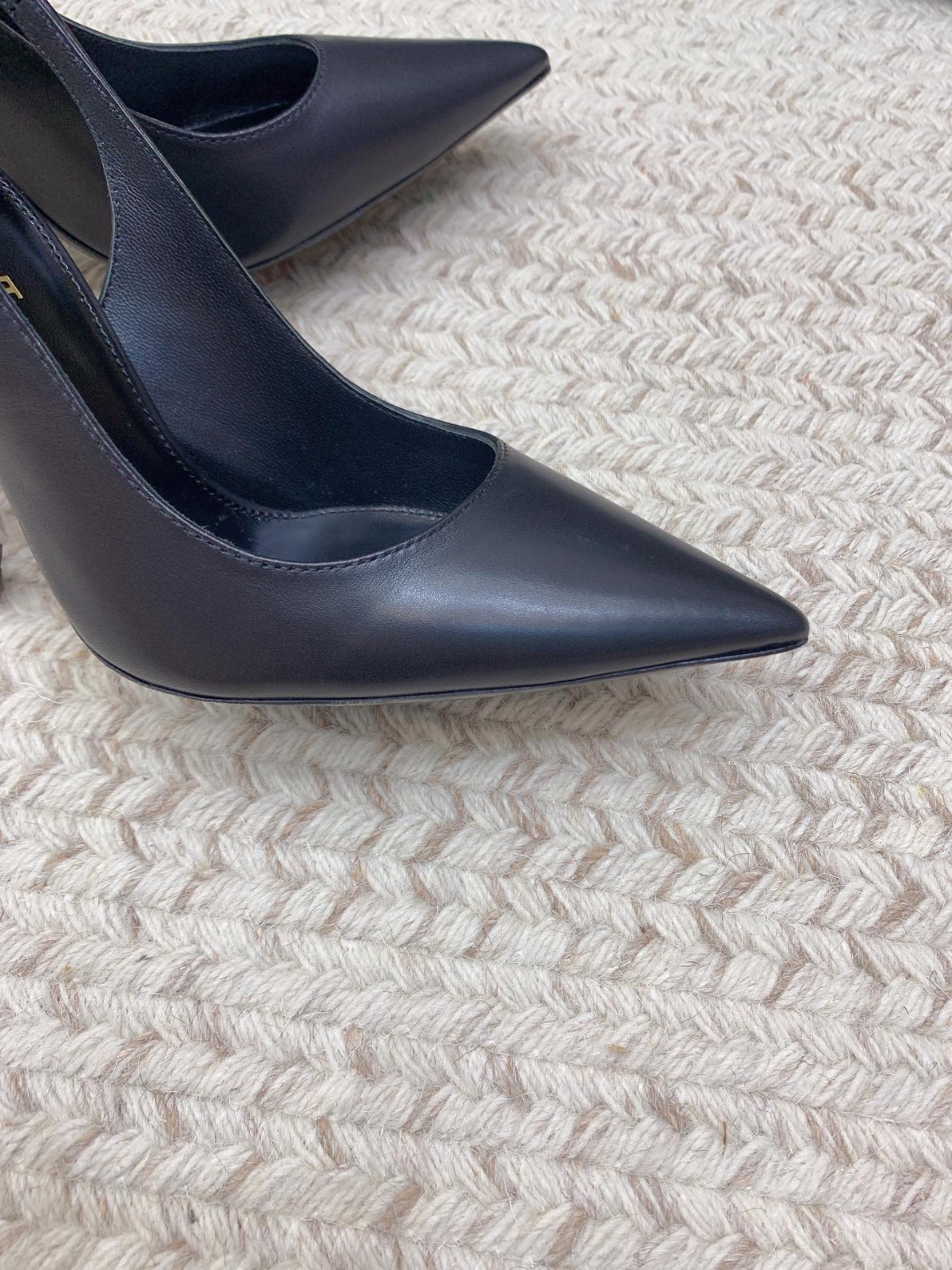 042 38123132 size 34-40