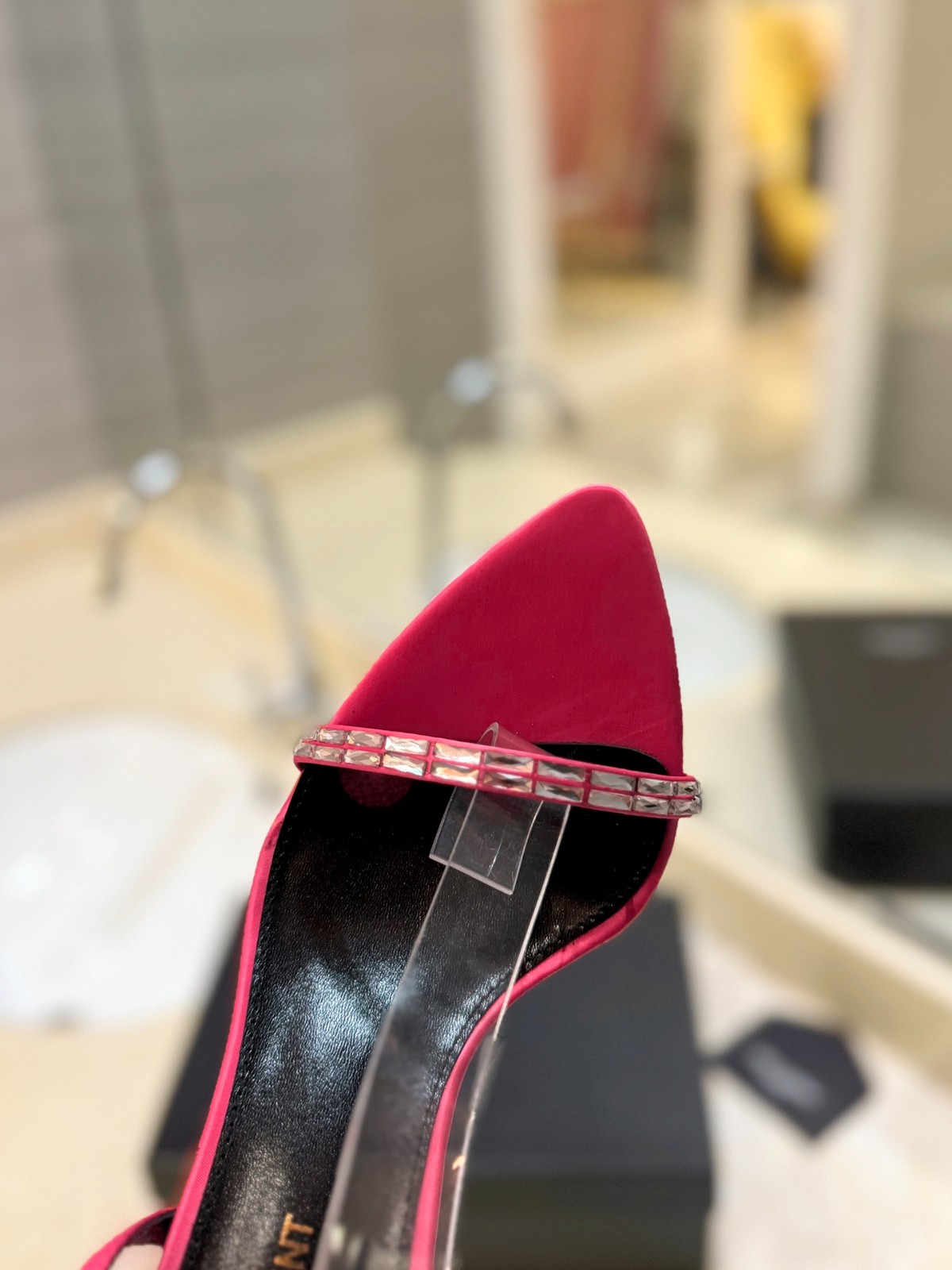 006 32123111 size 35-41