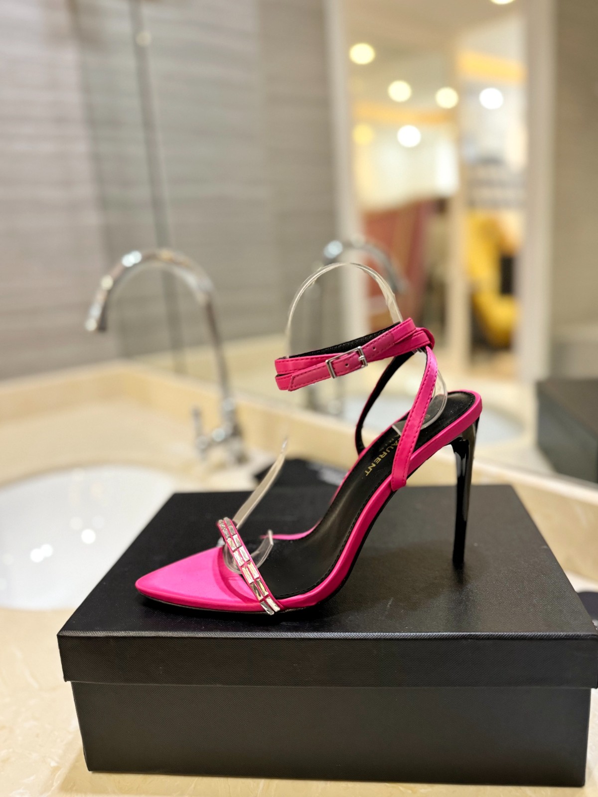 006 32123111 size 35-41