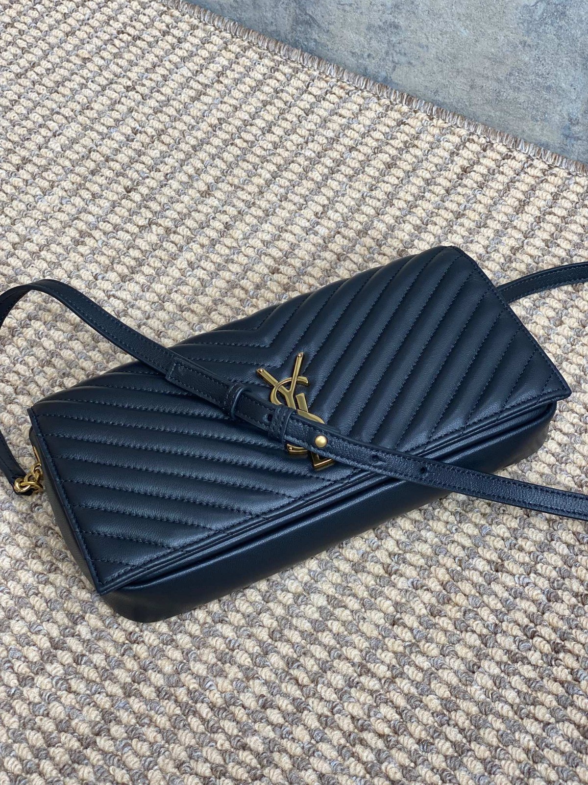 055 65123198 size 26x13.5x4.5cm