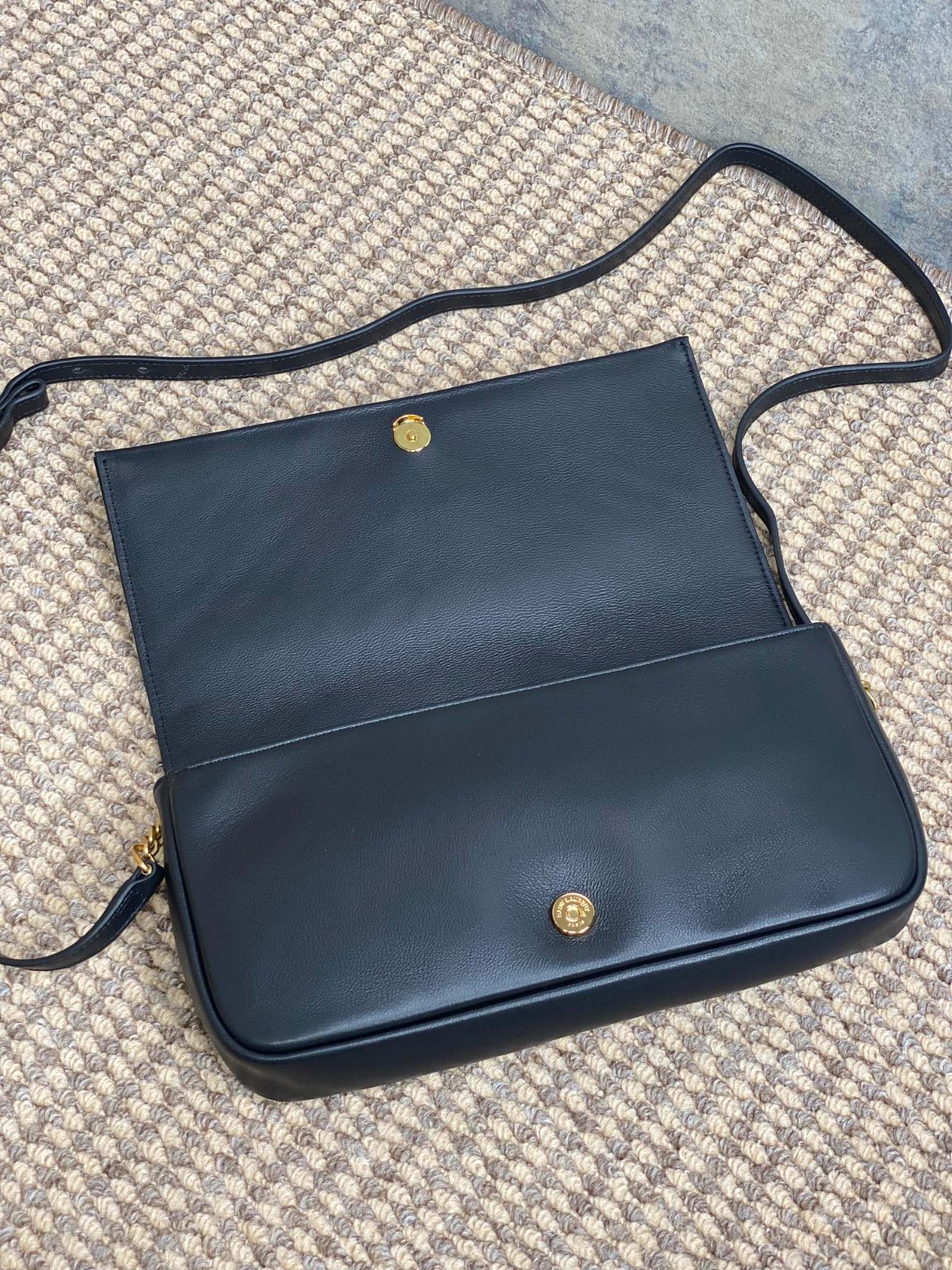 055 65123198 size 26x13.5x4.5cm