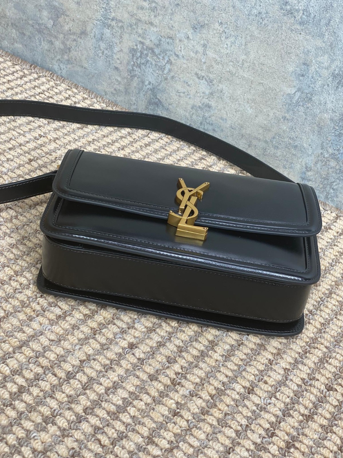 052 72123204;82123221 size 19x13x5;size 23x16x6cm