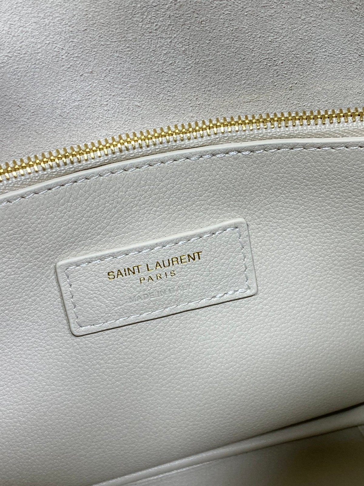 039 72123204 size 22x22x10cm
