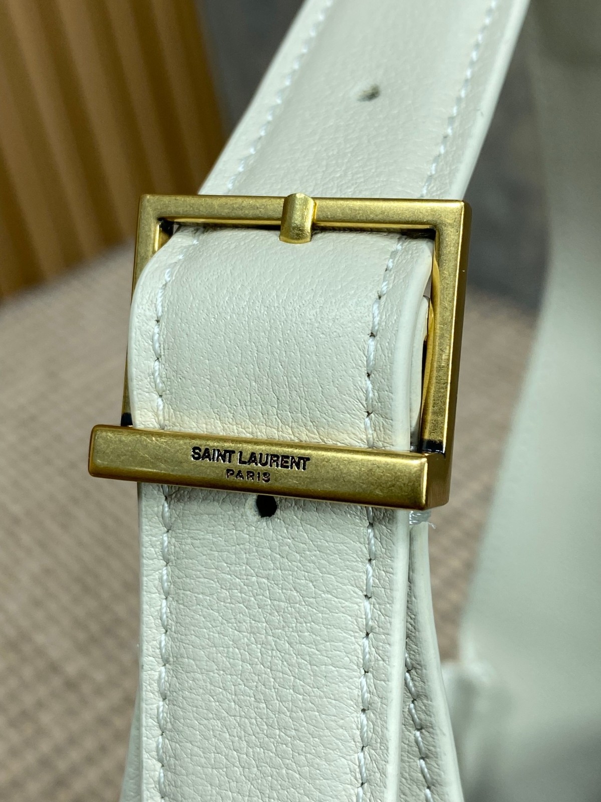 039 72123204 size 22x22x10cm
