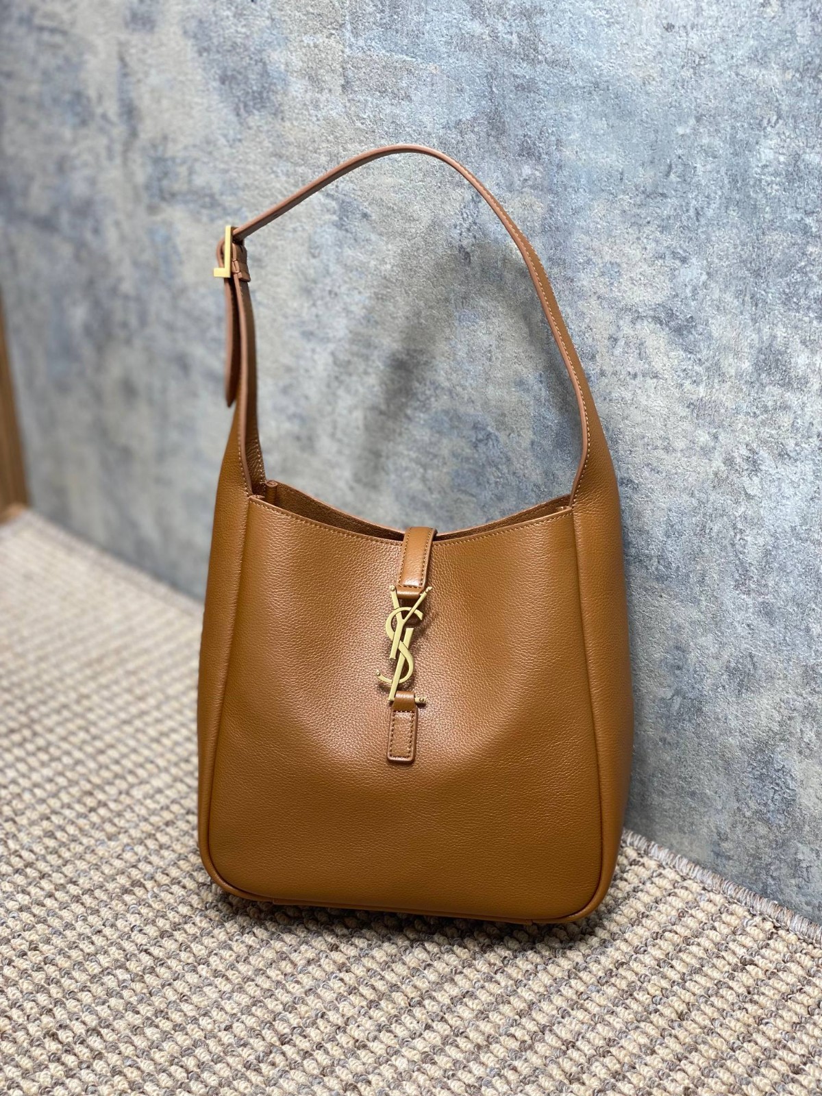 038 72123204 size 22x22x10cm