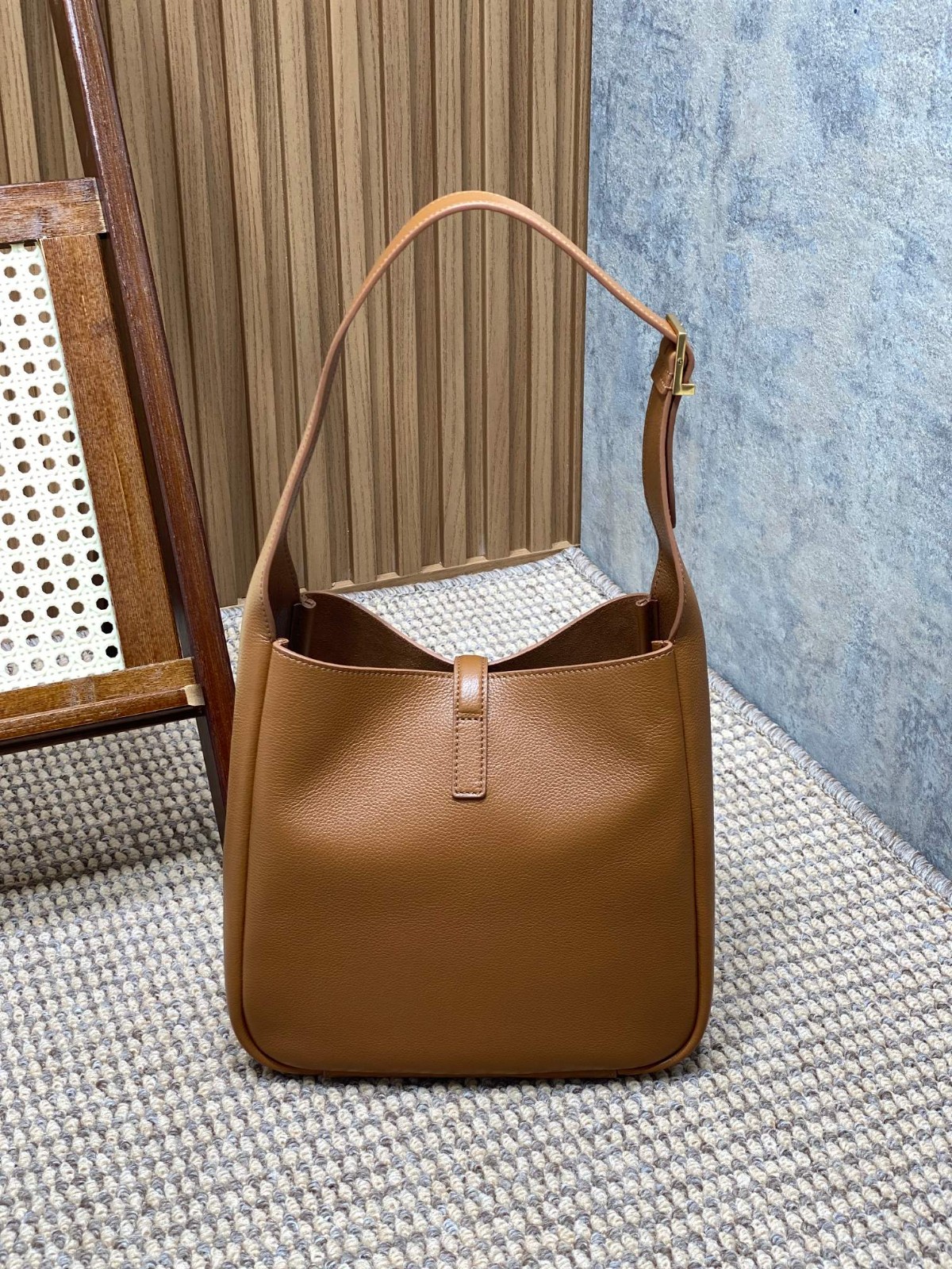 038 72123204 size 22x22x10cm