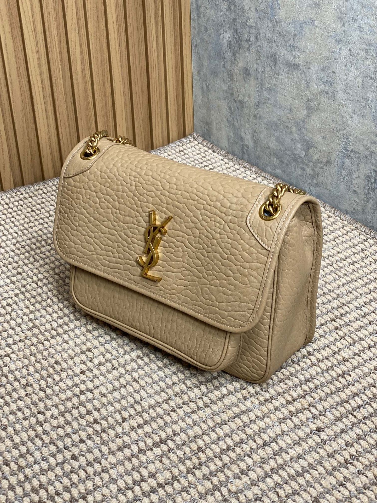 029 66123204;73123204 size 22×16×12cm;size 28x20x8.5cm
