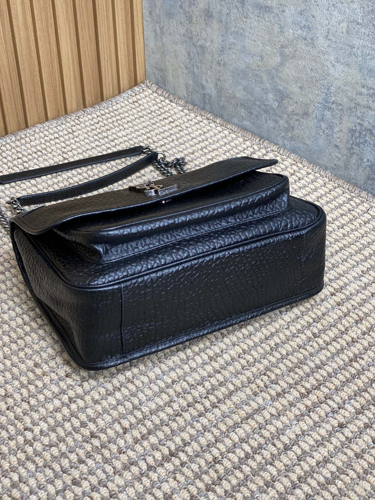 028 66123204;73123204 size 22×16×12cm;size 28x20x8.5cm