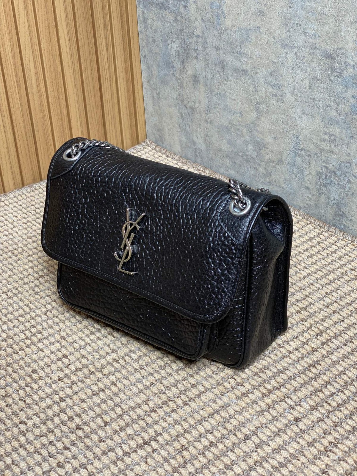 028 66123204;73123204 size 22×16×12cm;size 28x20x8.5cm