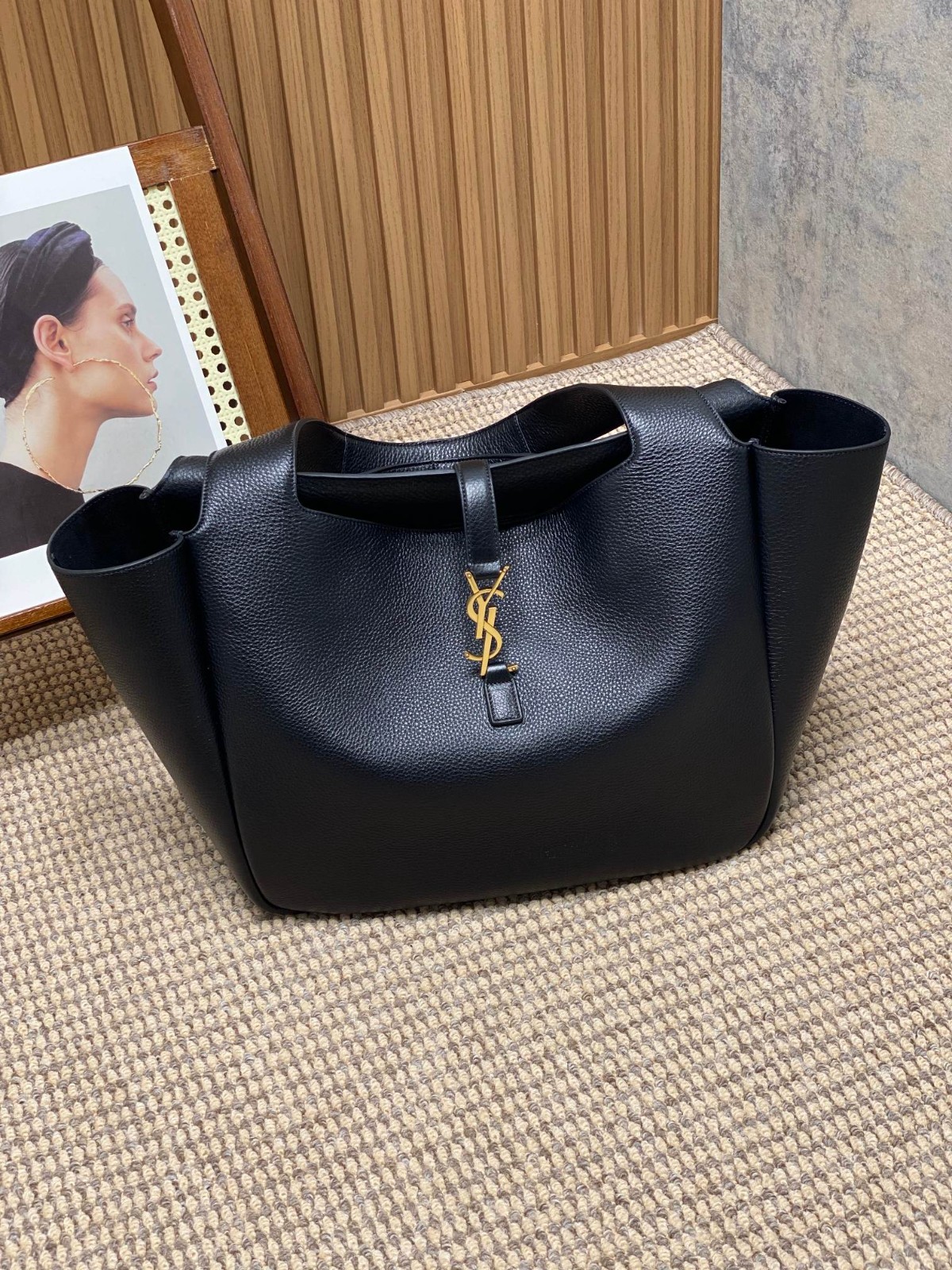 027 105123301 size 50x28x18cm